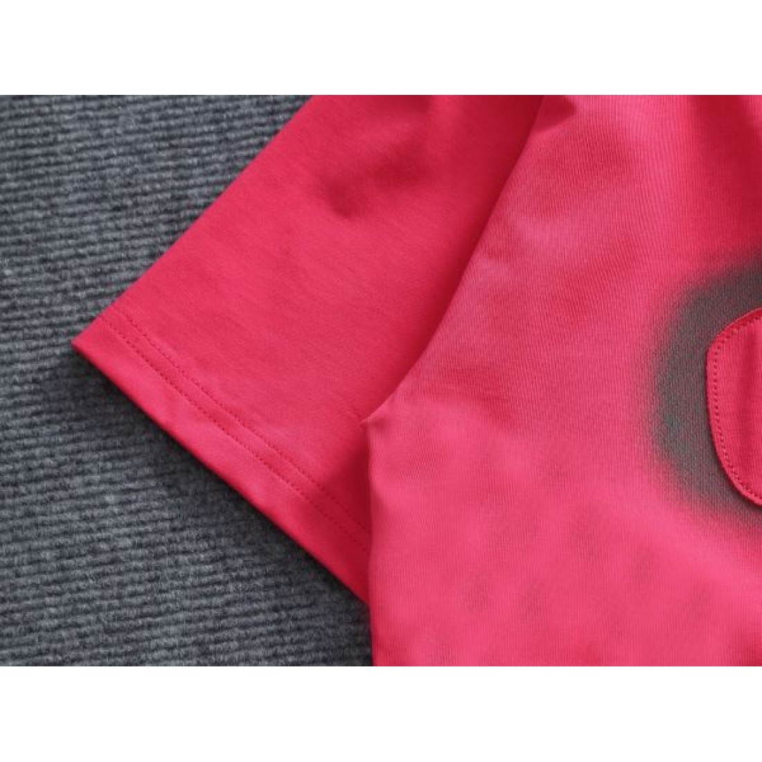 クール モード感 ハイセンス GUCCI グッチ コピー 半袖Tシャツ おしゃれ 高見え