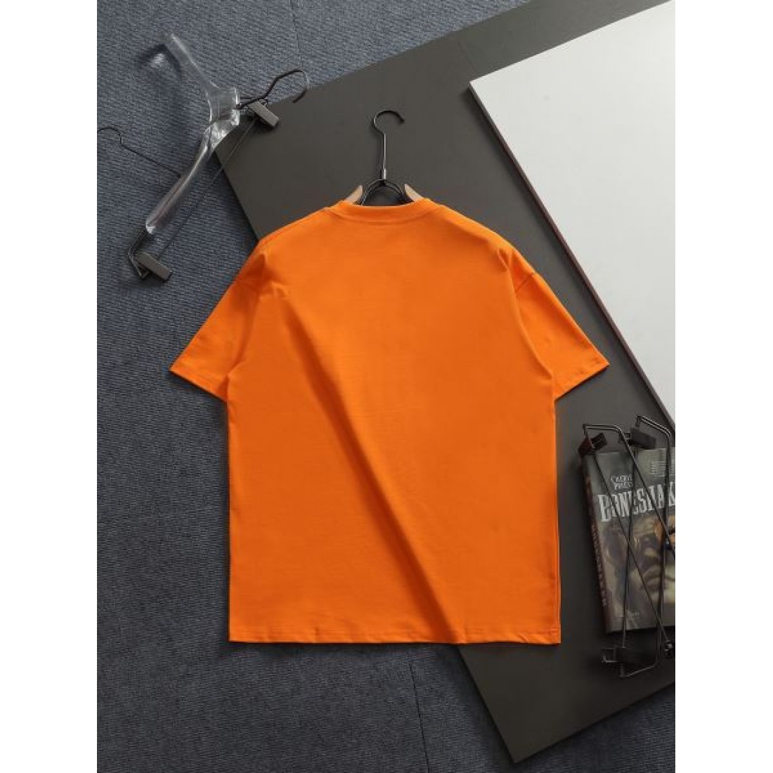 ミニマル クリーン 洗練 LOEWE ロエベ コピー 半袖Tシャツ 万能 きれいめ おすすめ