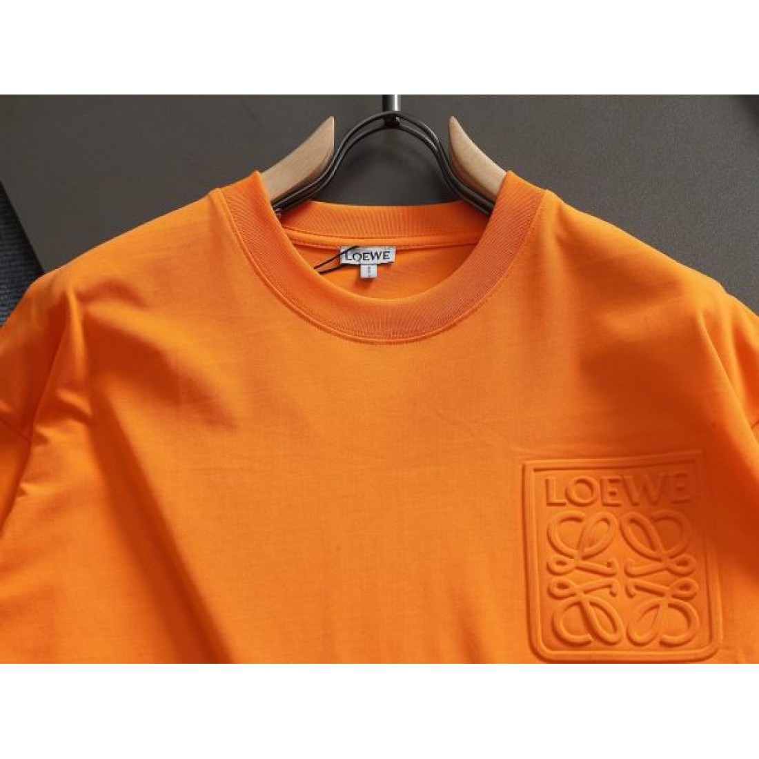 ミニマル クリーン 洗練 LOEWE ロエベ コピー 半袖Tシャツ 万能 きれいめ おすすめ