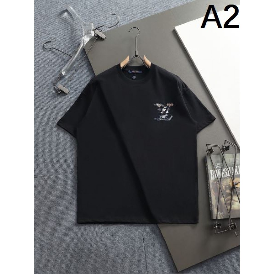  大人カジュアル LOUIS VUITTON ルイヴィトン コピー 半袖Tシャツ 高品質