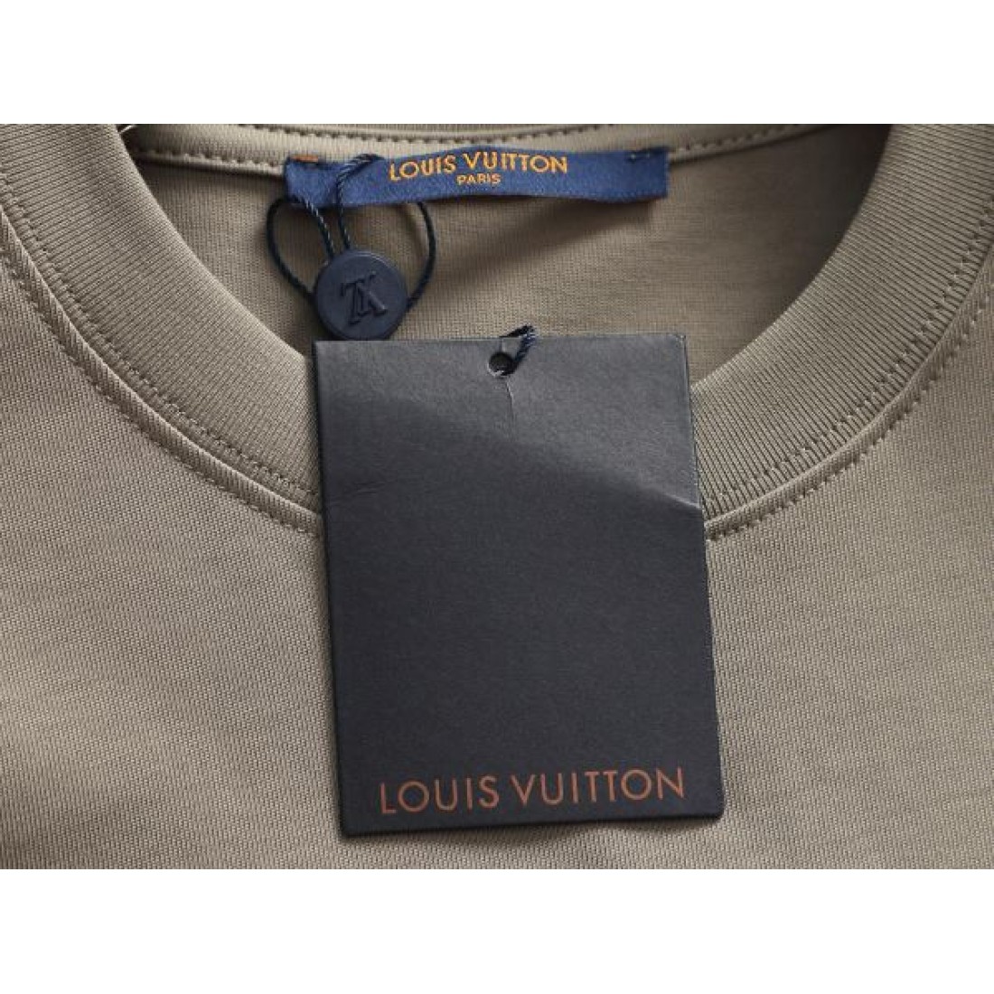  大人カジュアル LOUIS VUITTON ルイヴィトン コピー 半袖Tシャツ 高品質