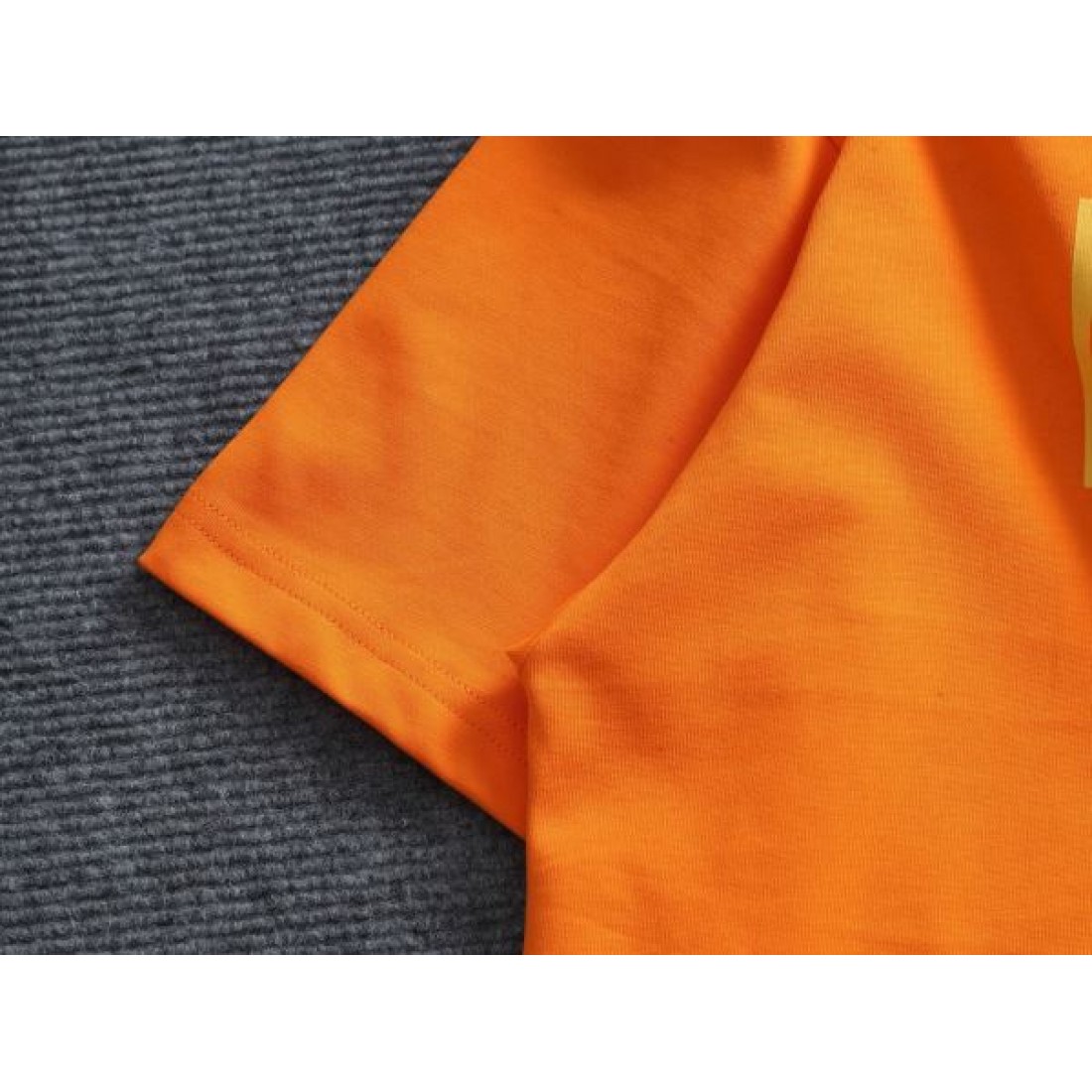 エッジィ 個性派 OFF-WHITE オフホワイト コピー 半袖Tシャツ 映える トレンド感 