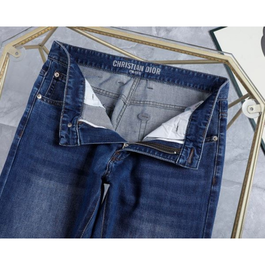 エレガント 洗練 大人向け DIOR ディオール コピー ジーンズ 上品 高級感