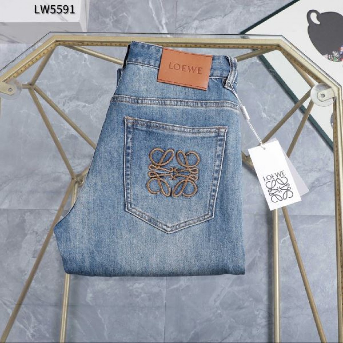 シンプル 上品 洗練 LOEWE ロエベ コピー ジーンズ きれいめ 大人向け