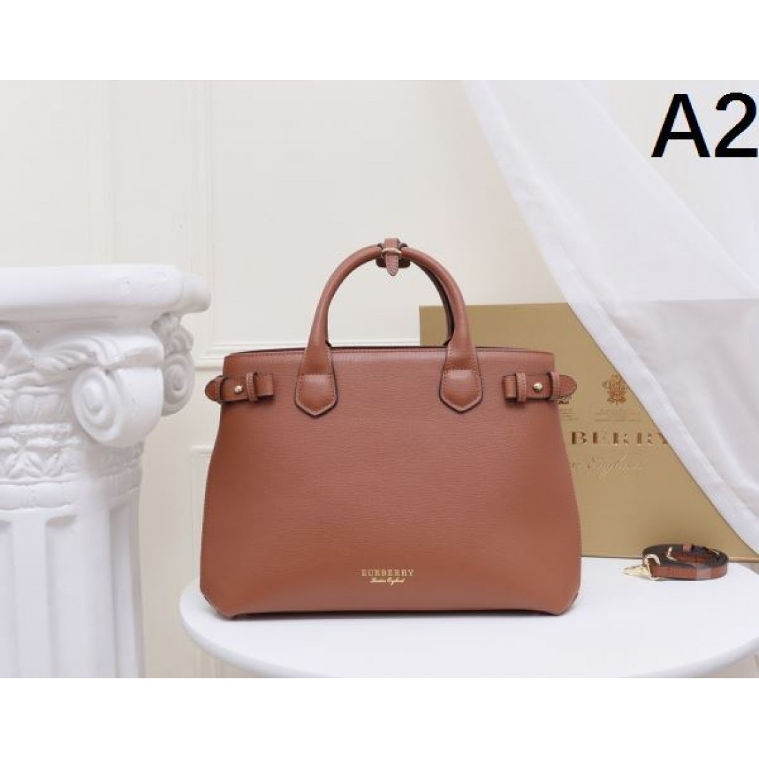 定番人気 落ち着き バーバリー BURBERRY コピー トートバッグ 収納力充実 耐久性良好