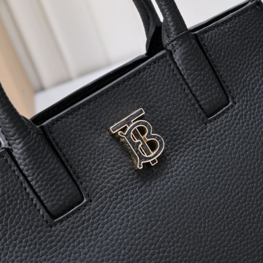 大人向け シンプル バーバリー BURBERRY コピー トートバッグ 使いやすい 安定感あり