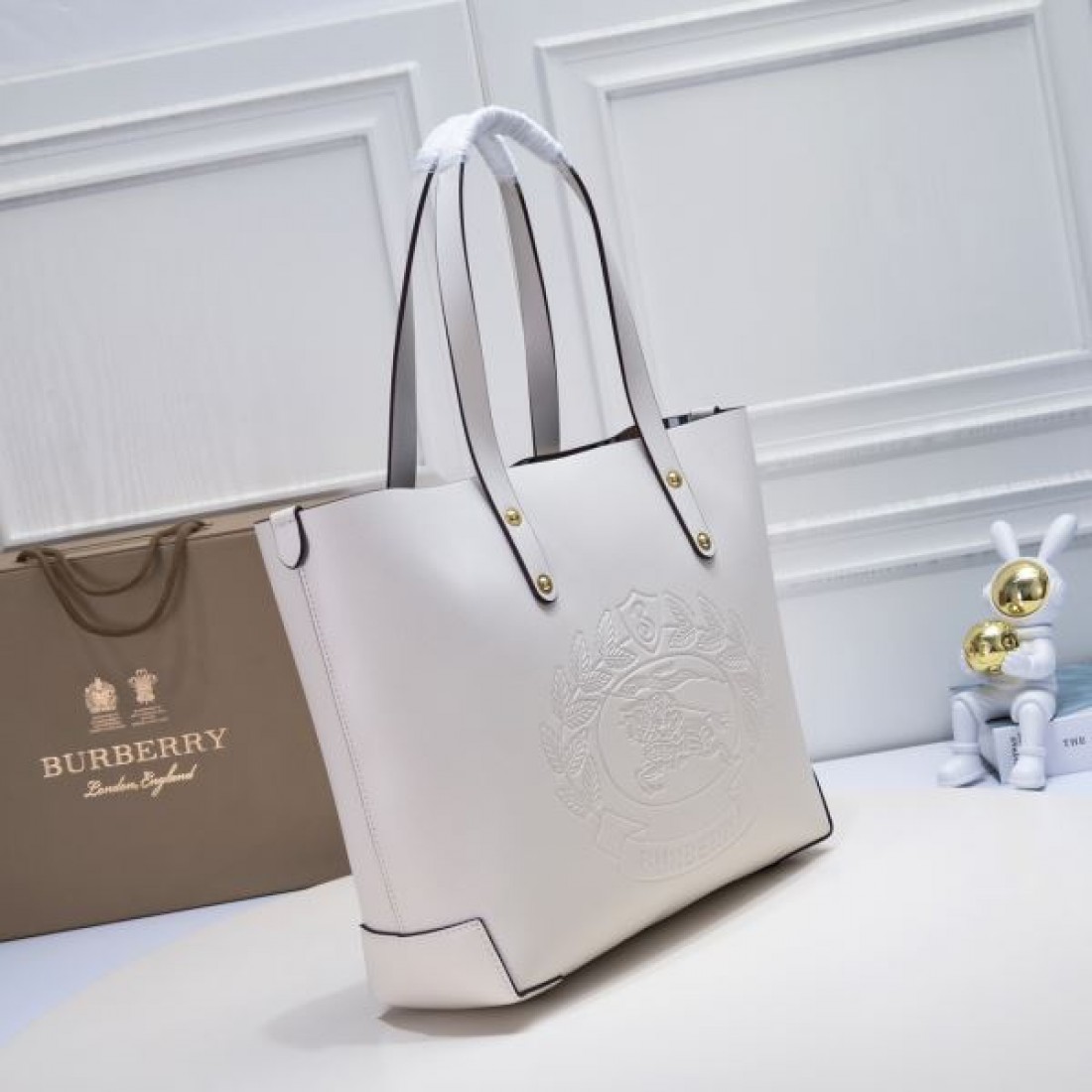 英国調 上質素材 バーバリー BURBERRY コピー トートバッグ 品質信頼 長期愛用