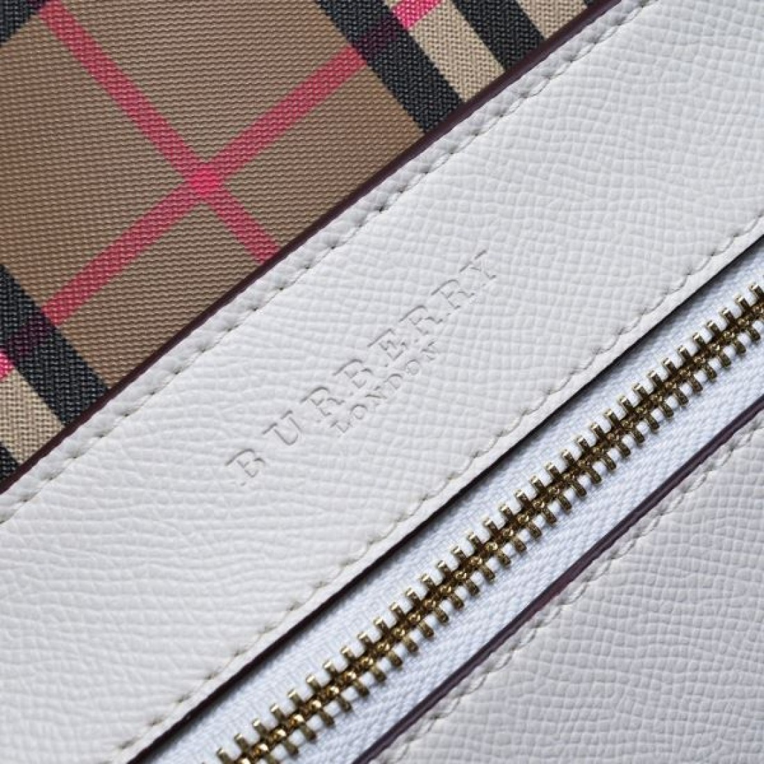 英国調 上質素材 バーバリー BURBERRY コピー トートバッグ 品質信頼 長期愛用