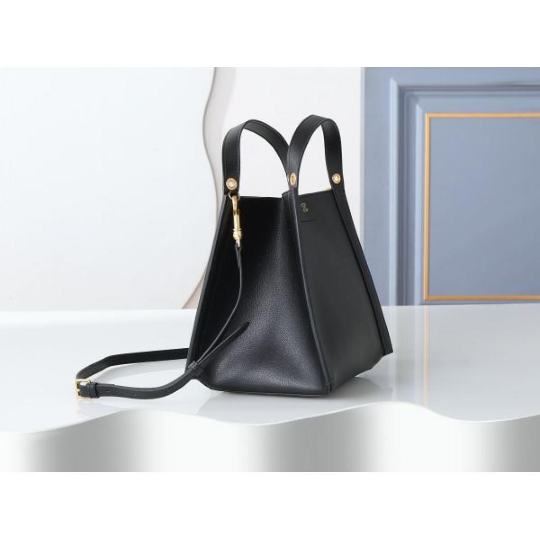 洗練 上質 セリーヌ CELINE コピー トートバッグ 収納豊富 実用的