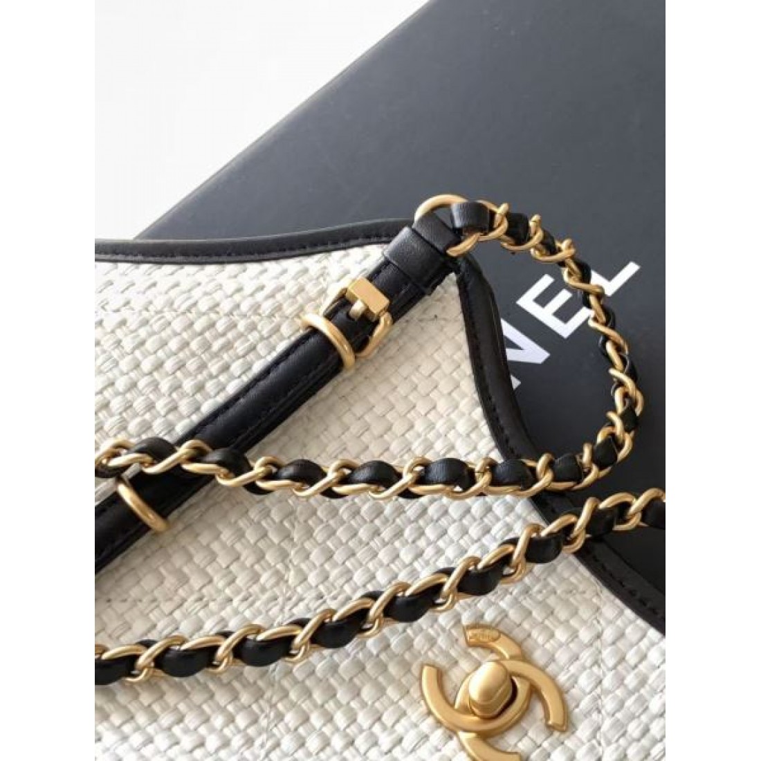  モダン 知的印象 シャネル CHANEL コピー トートバッグ コーデ万能 機能充実