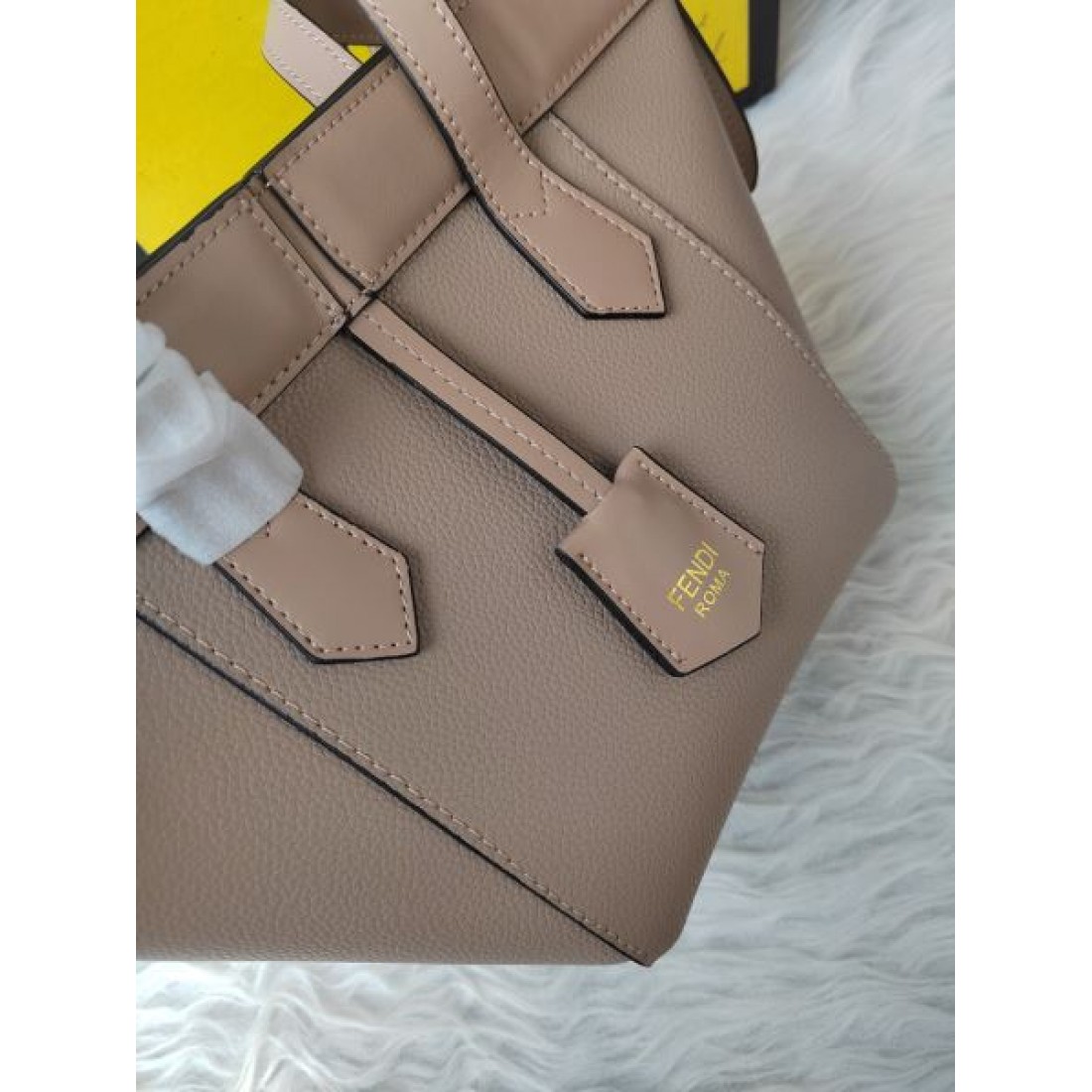 個性派 洗練デザイン フェンディ FENDI コピー トートバッグ コーデ映え 品質安定