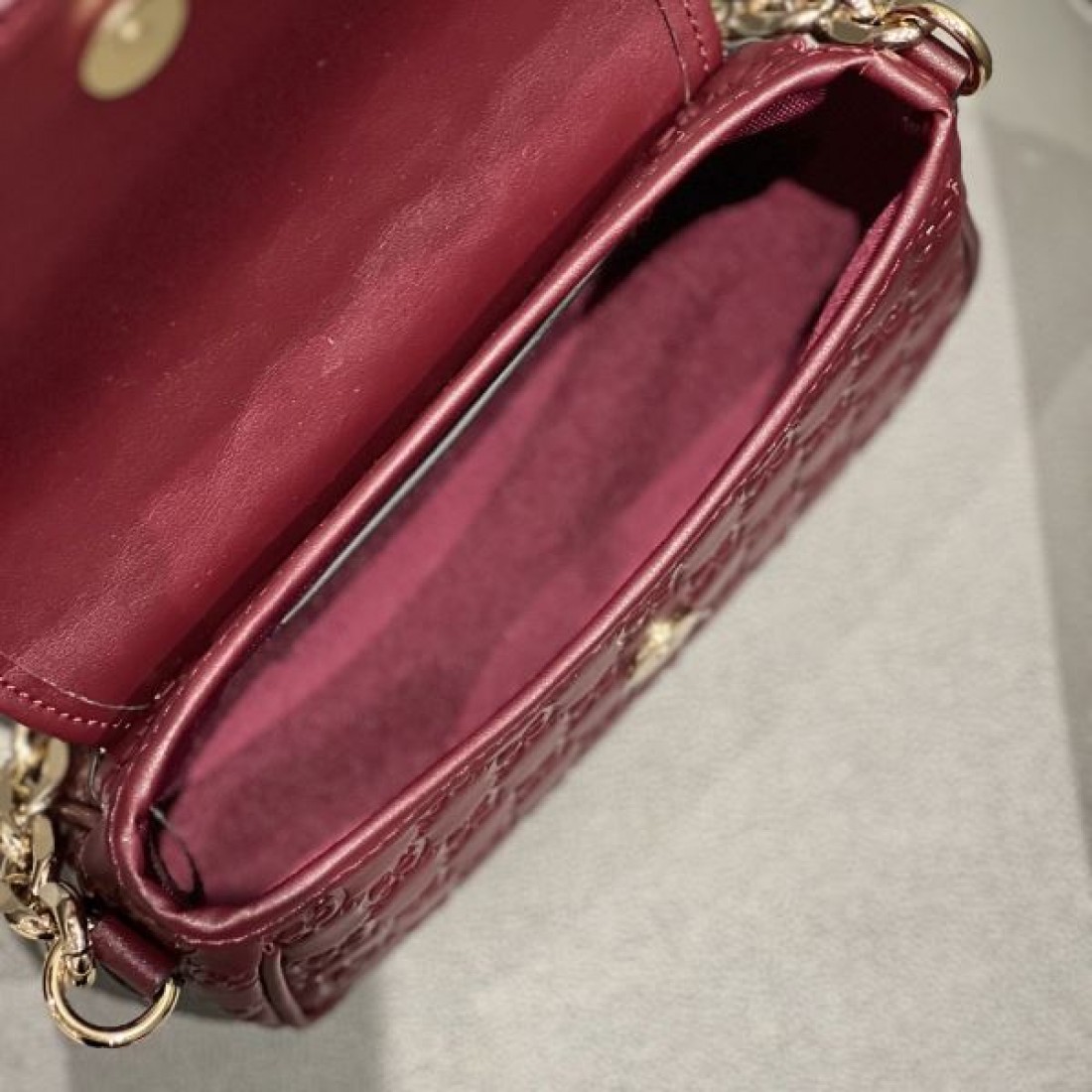 スタイリッシュ 大人向け グッチ GUCCI コピー トートバッグ 使いやすい 長期愛用