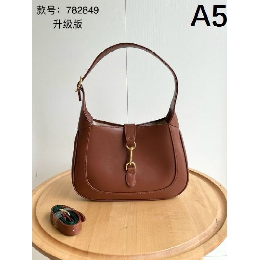 トレンド志向 シャープ印象 グッチ GUCCI コピー トートバッグ 仕上げ丁寧 実用重視