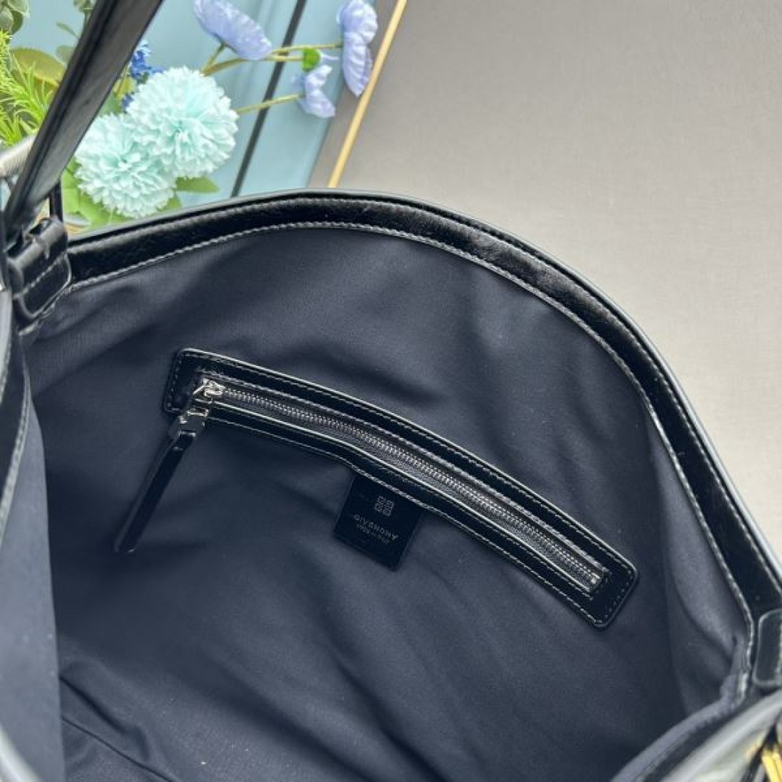 知的印象 エレガント ジバンシィ GIVENCHY コピー トートバッグ 安定人気 上質感漂う