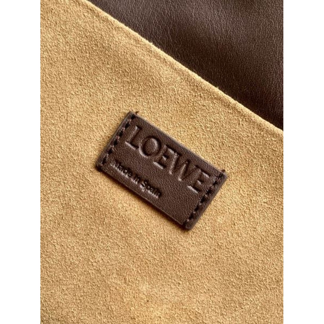 都会的 軽量 ロエベ LOEWE コピー トートバッグ 実用性 人気継続