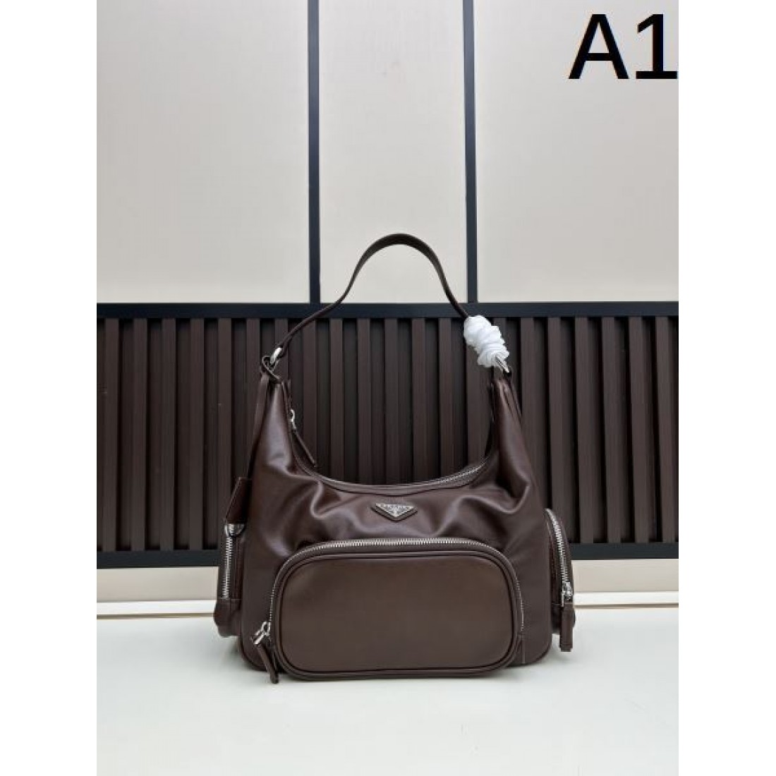 大人仕様 控えめ主張 プラダ PRADA コピー...