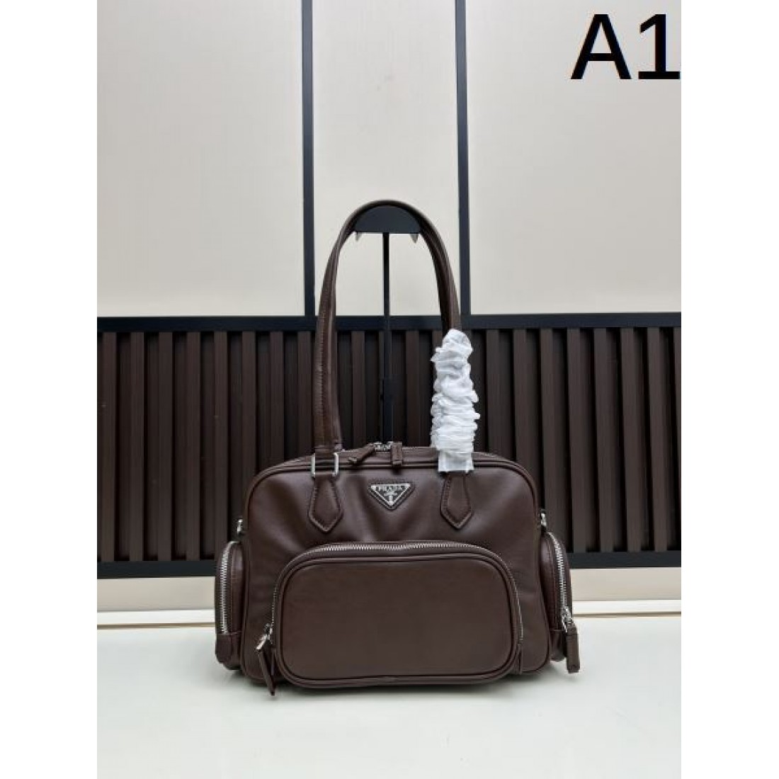 大人仕様 控えめ主張 プラダ PRADA コピー...