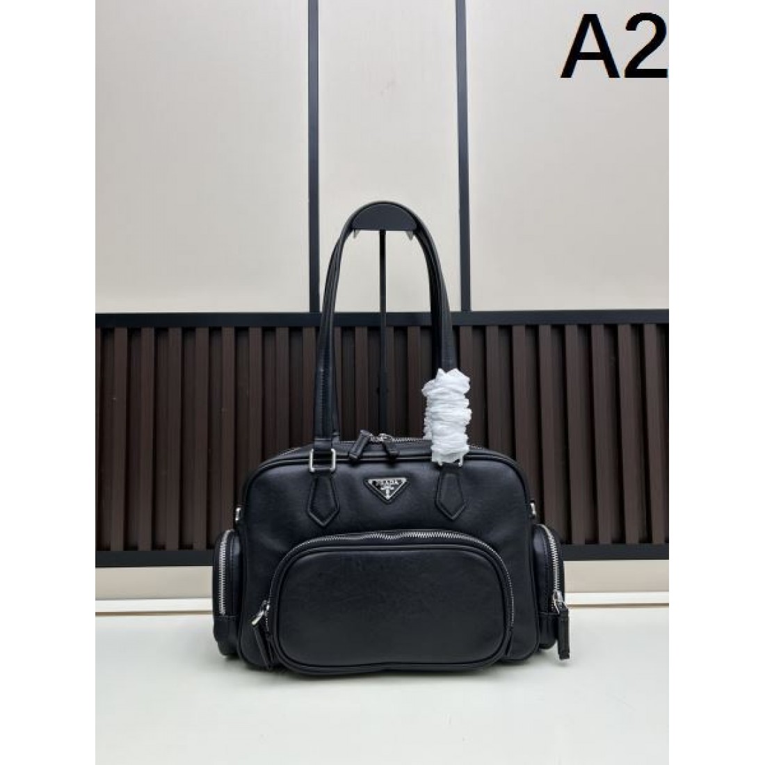 大人仕様 控えめ主張 プラダ PRADA コピー トートバッグ デザイン洗練