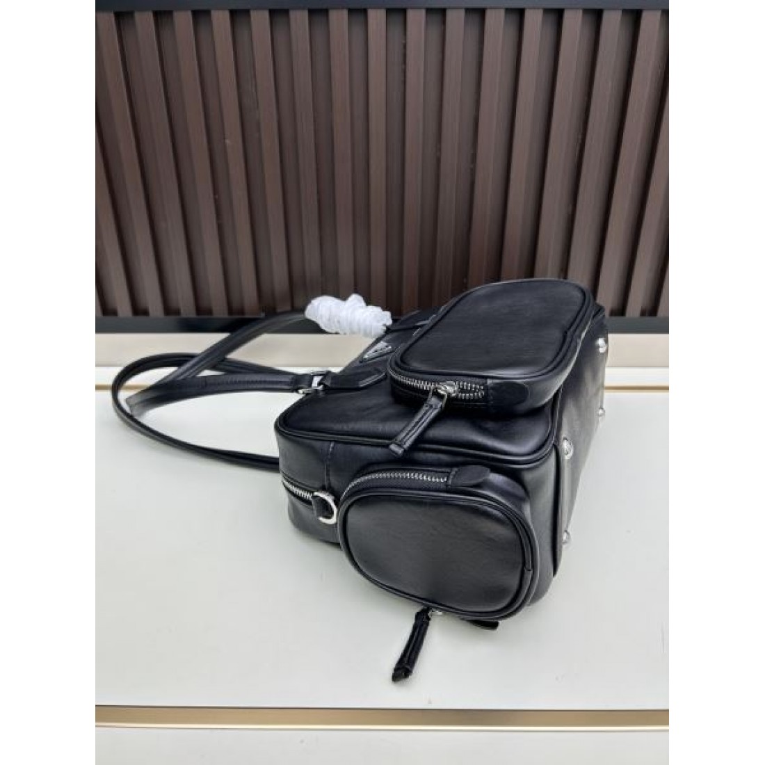 大人仕様 控えめ主張 プラダ PRADA コピー トートバッグ デザイン洗練