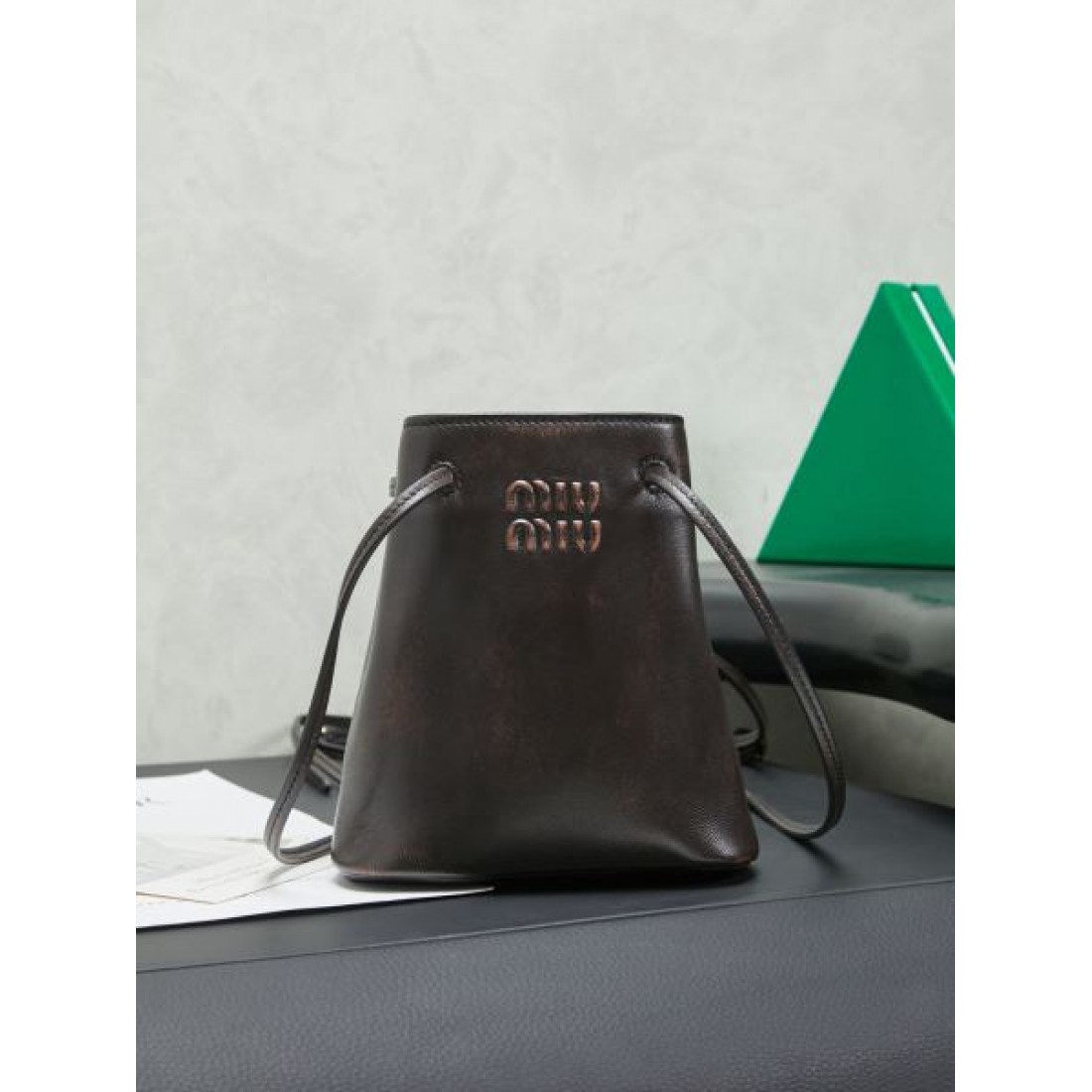 柔らか印象 フェミニン ミュウミュウ MIU M...