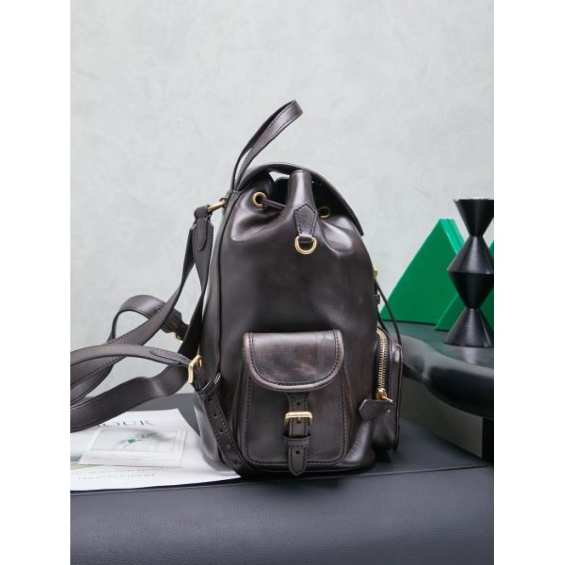 ミニマル系 実用派 ミュウミュウ MIU MIU コピー バックパック 安定感あり 持ち運び楽