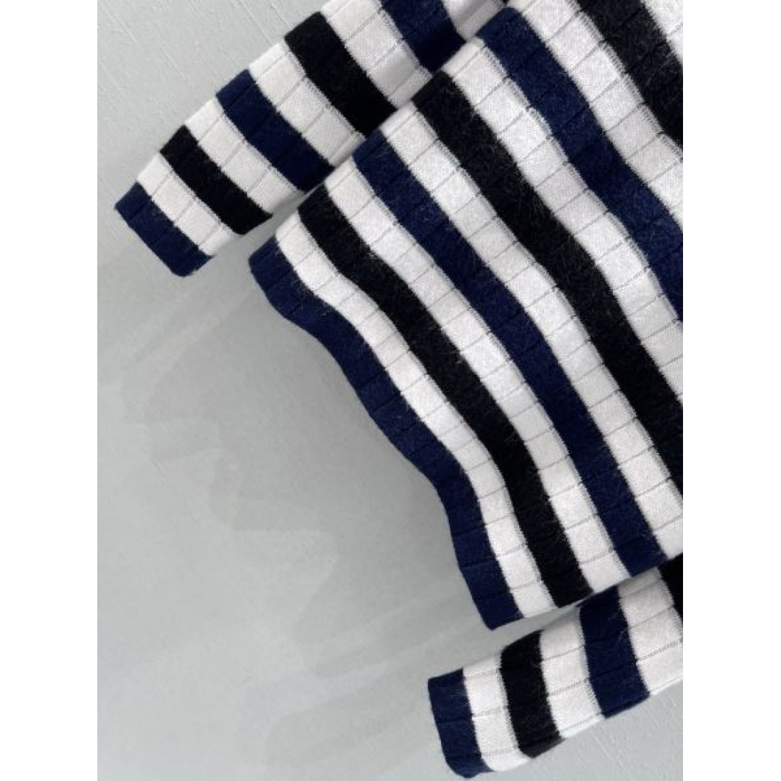 上質 シンプル CHANEL シャネル コピー ニット 着心地良い 大人っぽい