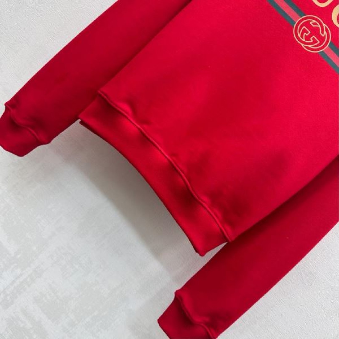  人気 定番 GUCCI グッチ コピー スウェット 快適 カジュアル