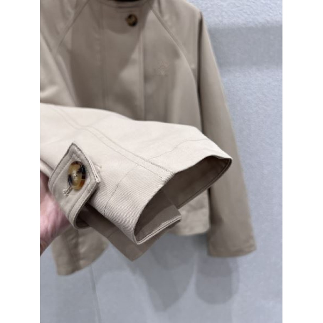 高品質 洗練 LOEWE ロエベ コピー ジャケット 上品 モダン