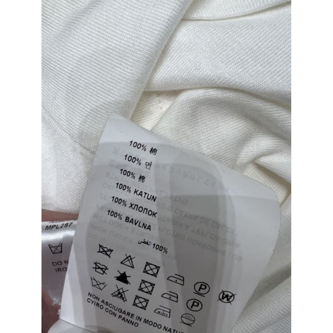 シンプル 清楚 MIU MIU ミュウミュウ スーパーコピー 長袖Tシャツ 万能