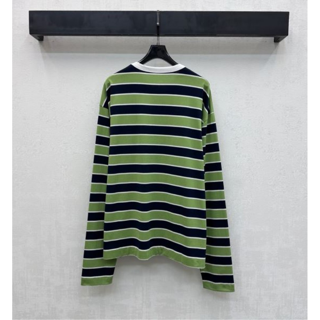 洗練 ベーシック PRADA プラダ スーパーコピー 長袖Tシャツ 実用的