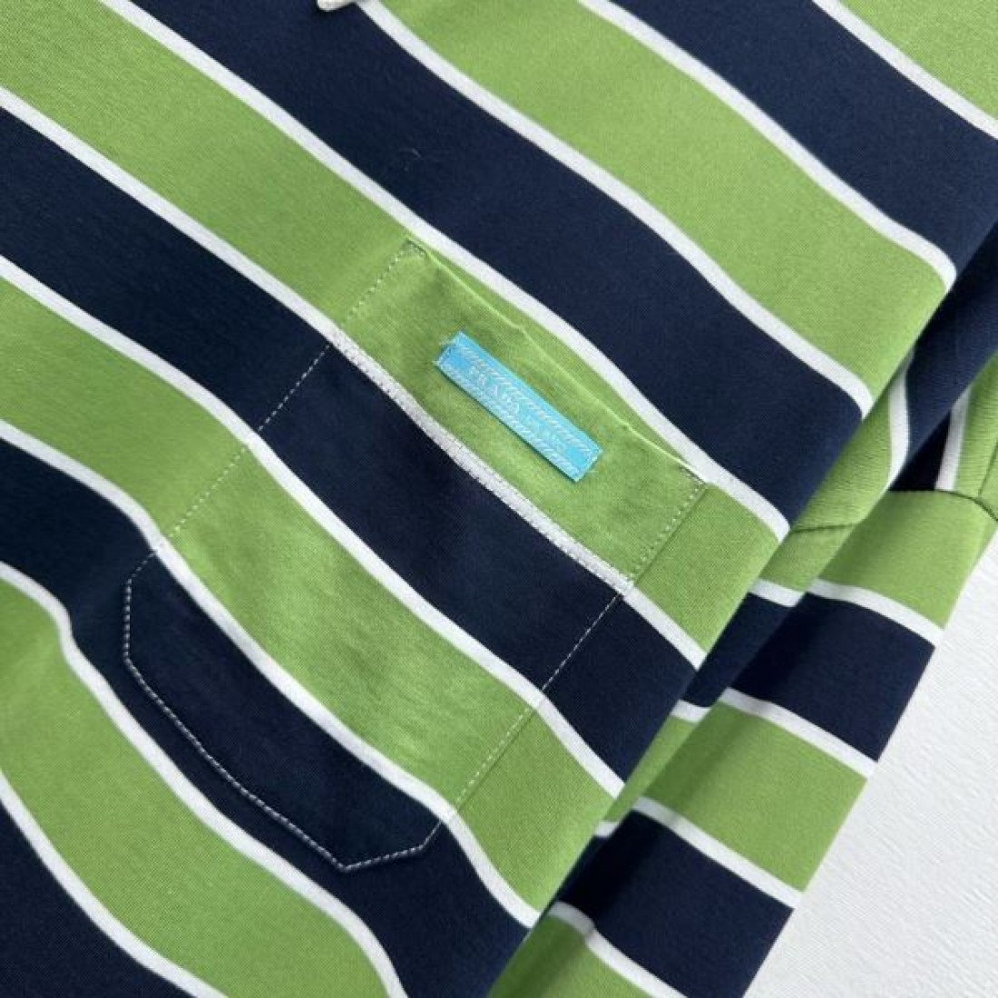 洗練 ベーシック PRADA プラダ スーパーコピー 長袖Tシャツ 実用的