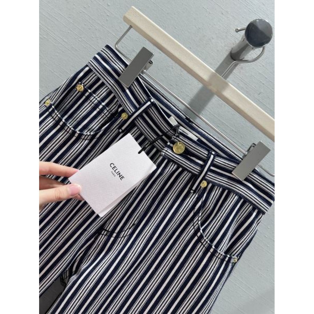 エレガント 上質感 CELINE セリーヌ スーパーコピー パンツ 洗練美