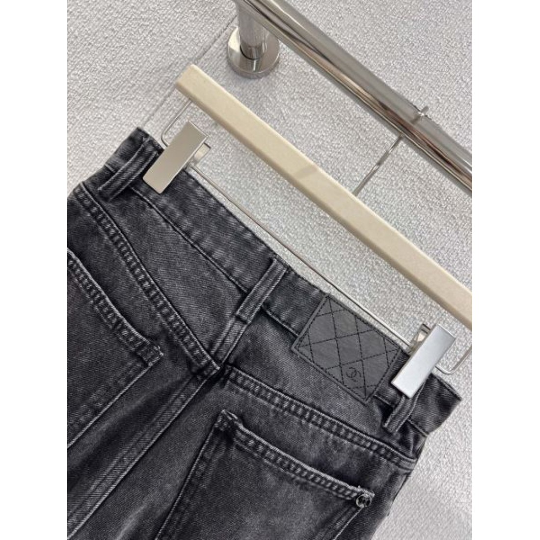  気品 華やか CHANEL シャネル スーパーコピー デニムパンツ 高級感