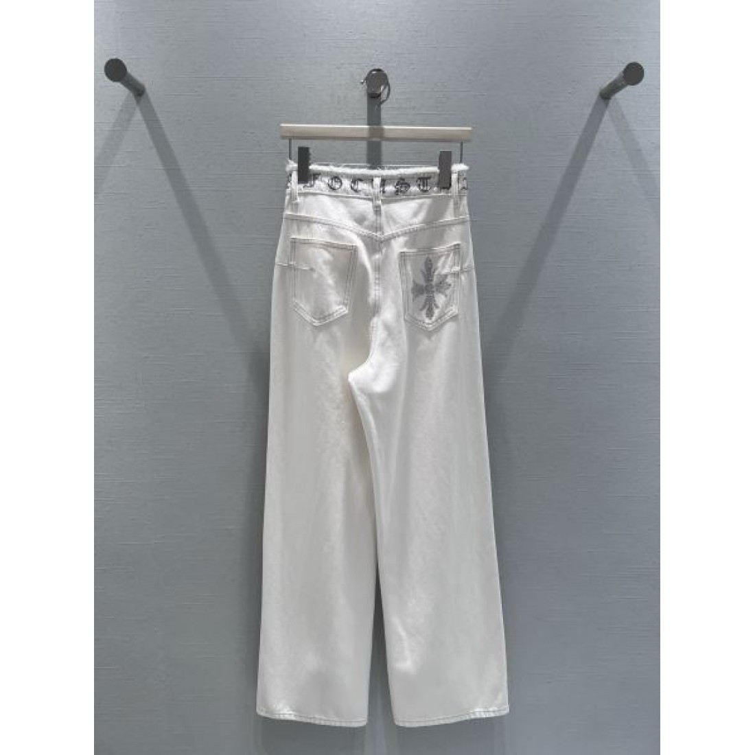 ロック調 個性的 CHROME HEARTS クロムハーツ スーパーコピー デニムパンツ 希少