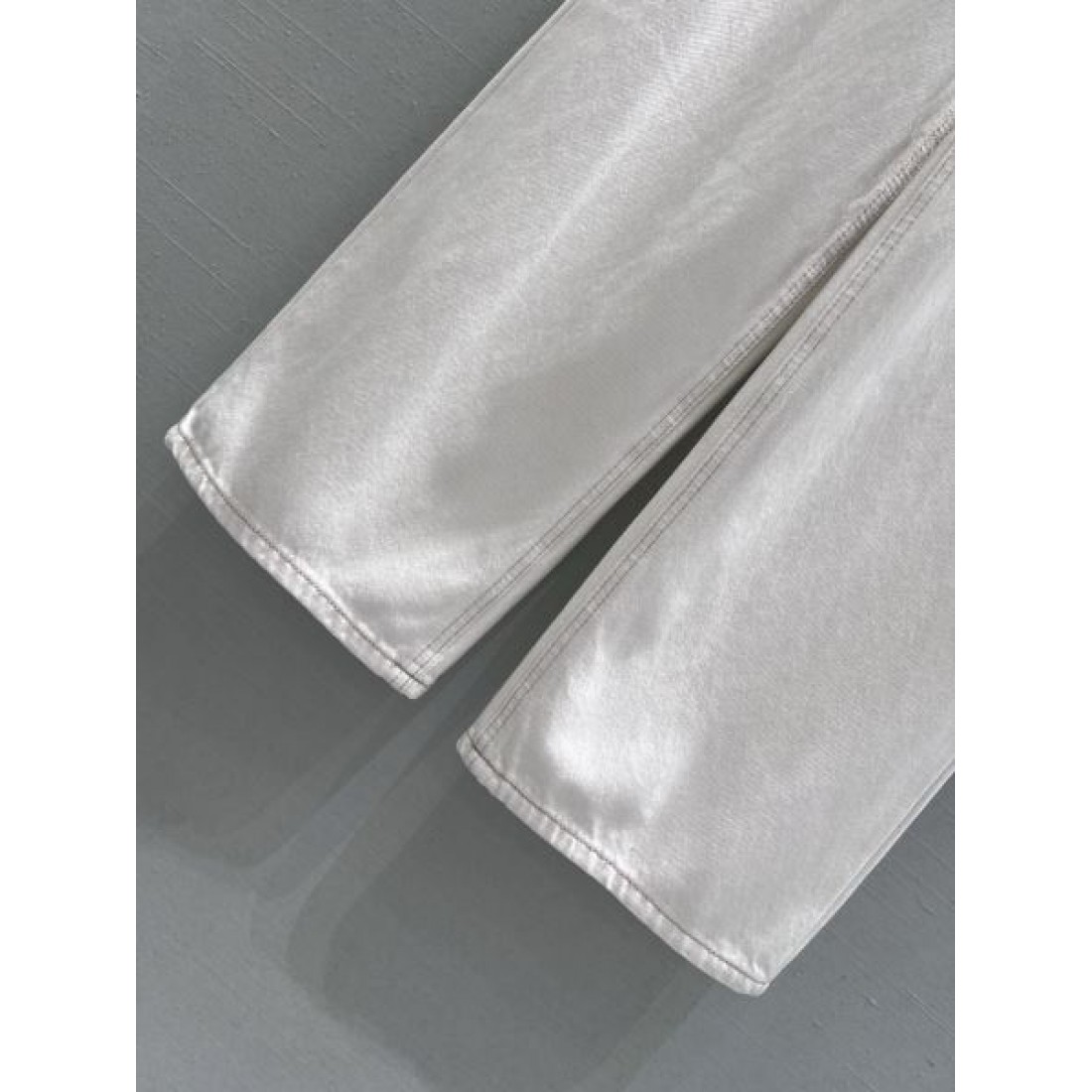 ロック調 個性的 CHROME HEARTS クロムハーツ スーパーコピー デニムパンツ 希少