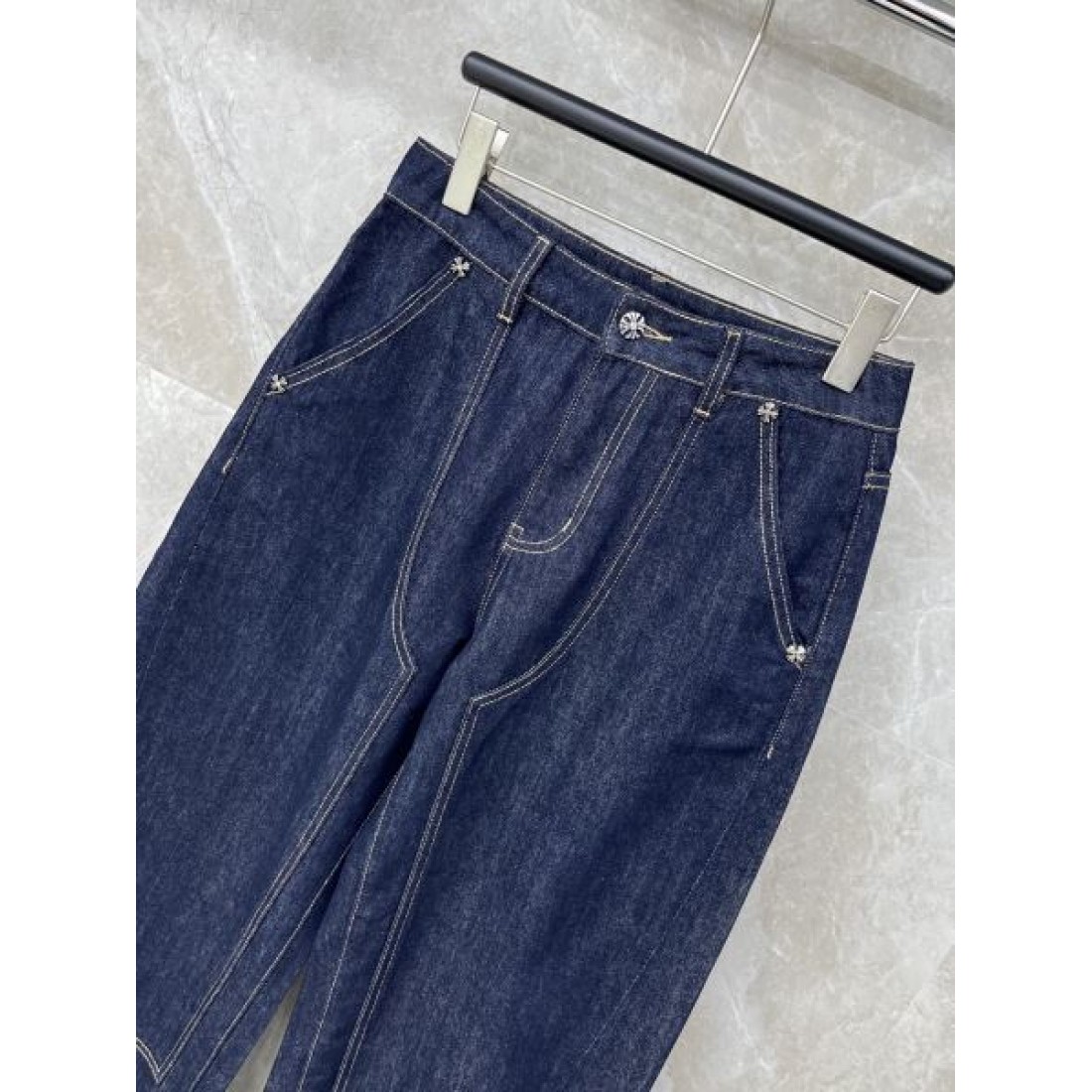 精巧 迫力 CHROME HEARTS クロムハーツ スーパーコピー デニムパンツ 本格派