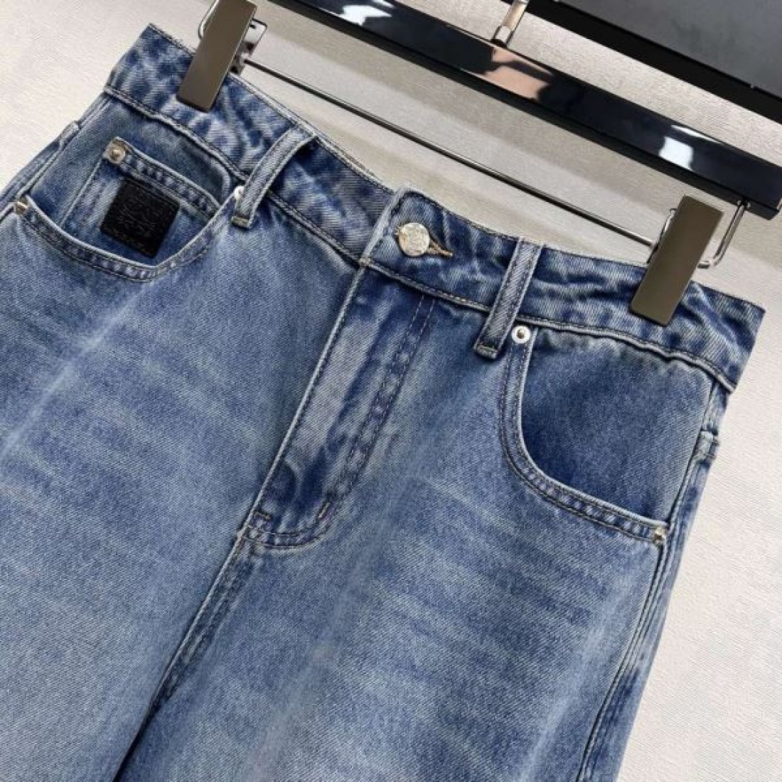 上品 美脚 LOEWE ロエベ スーパーコピー デニムパンツ 快適