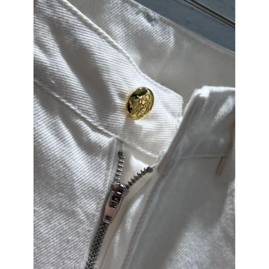 洗練感 スリム LOEWE ロエベ スーパーコピー デニムパンツ 定番