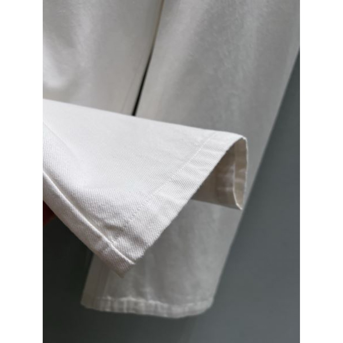 洗練感 スリム LOEWE ロエベ スーパーコピー デニムパンツ 定番