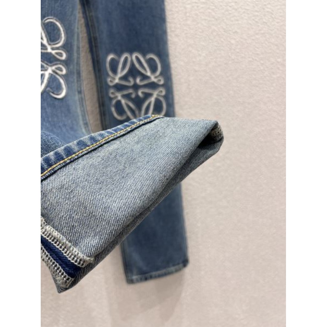  上質感 モード LOEWE ロエベ スーパーコピー デニムパンツ 柔軟