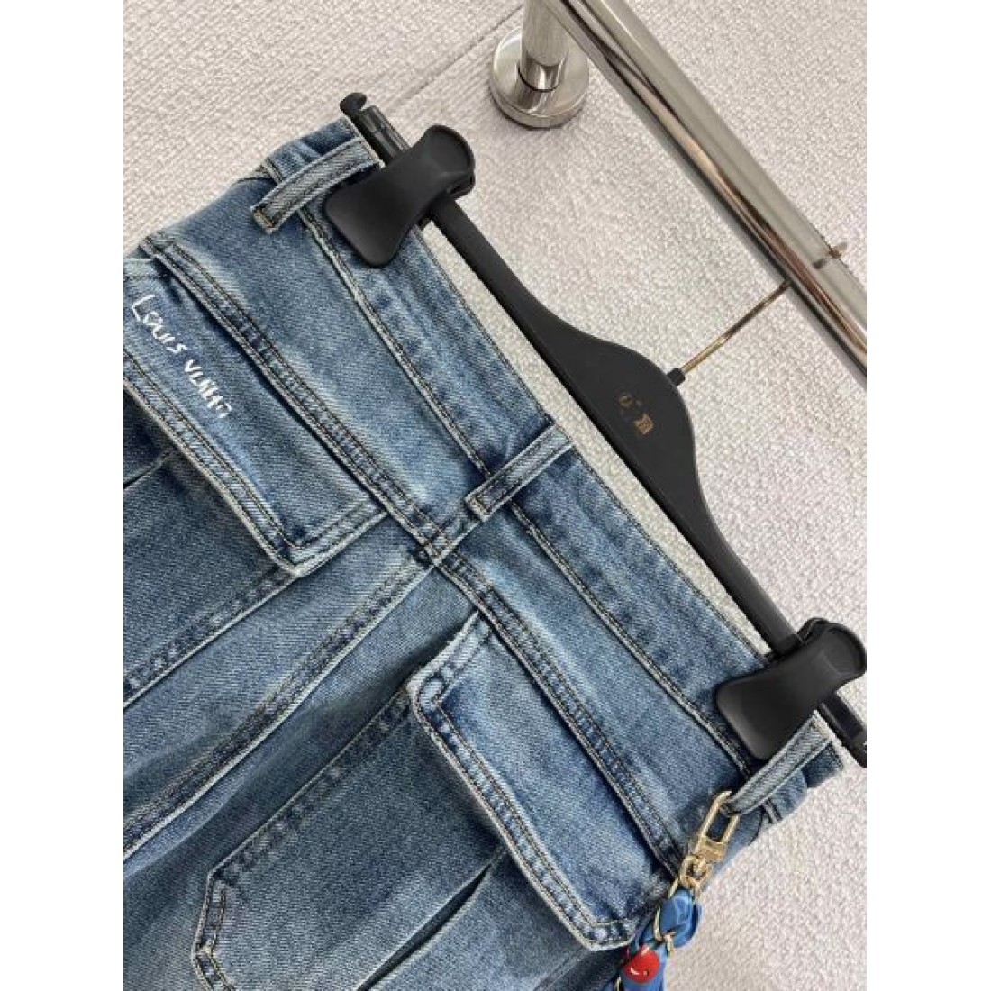 カジュアル 上級者向け LOUIS VUITTON ルイヴィトン スーパーコピー デニムパンツ 希少