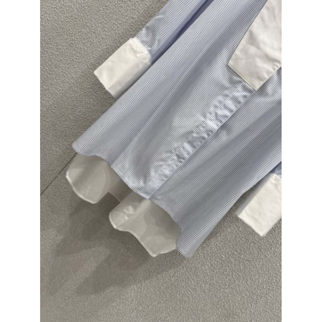  リラックス感 ナチュラル LOEWE ロエベ スーパーコピー ワンピース 軽やか 今季注目