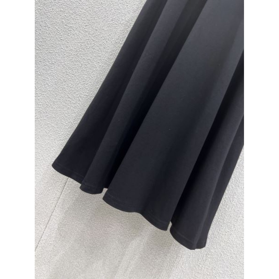 フェミニン 上品 MIU MIU ミュウミュウ スーパーコピー ワンピース エレガント 華やか