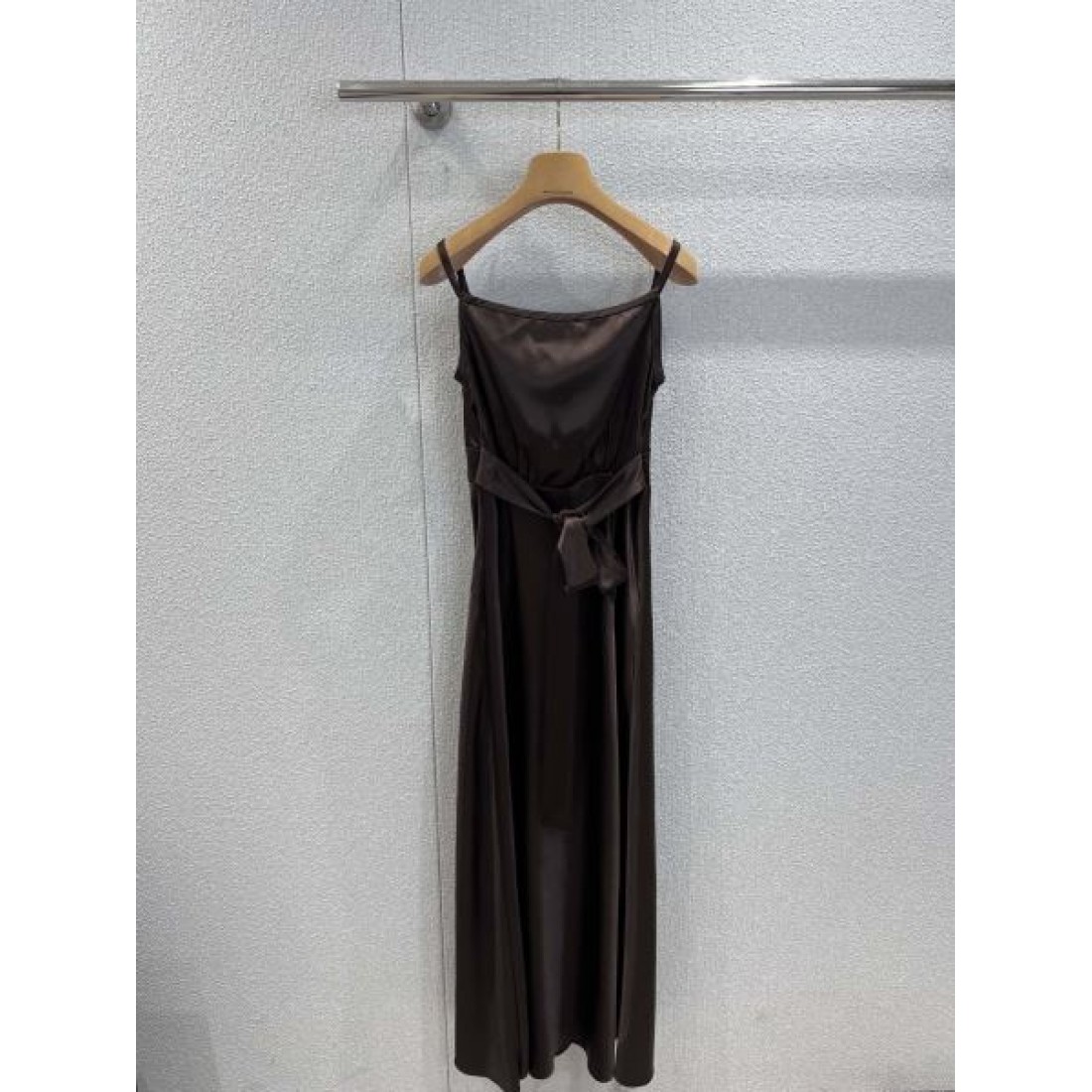 ガーリー 洗練 MIU MIU ミュウミュウ スーパーコピー ワンピース 上質 可憐