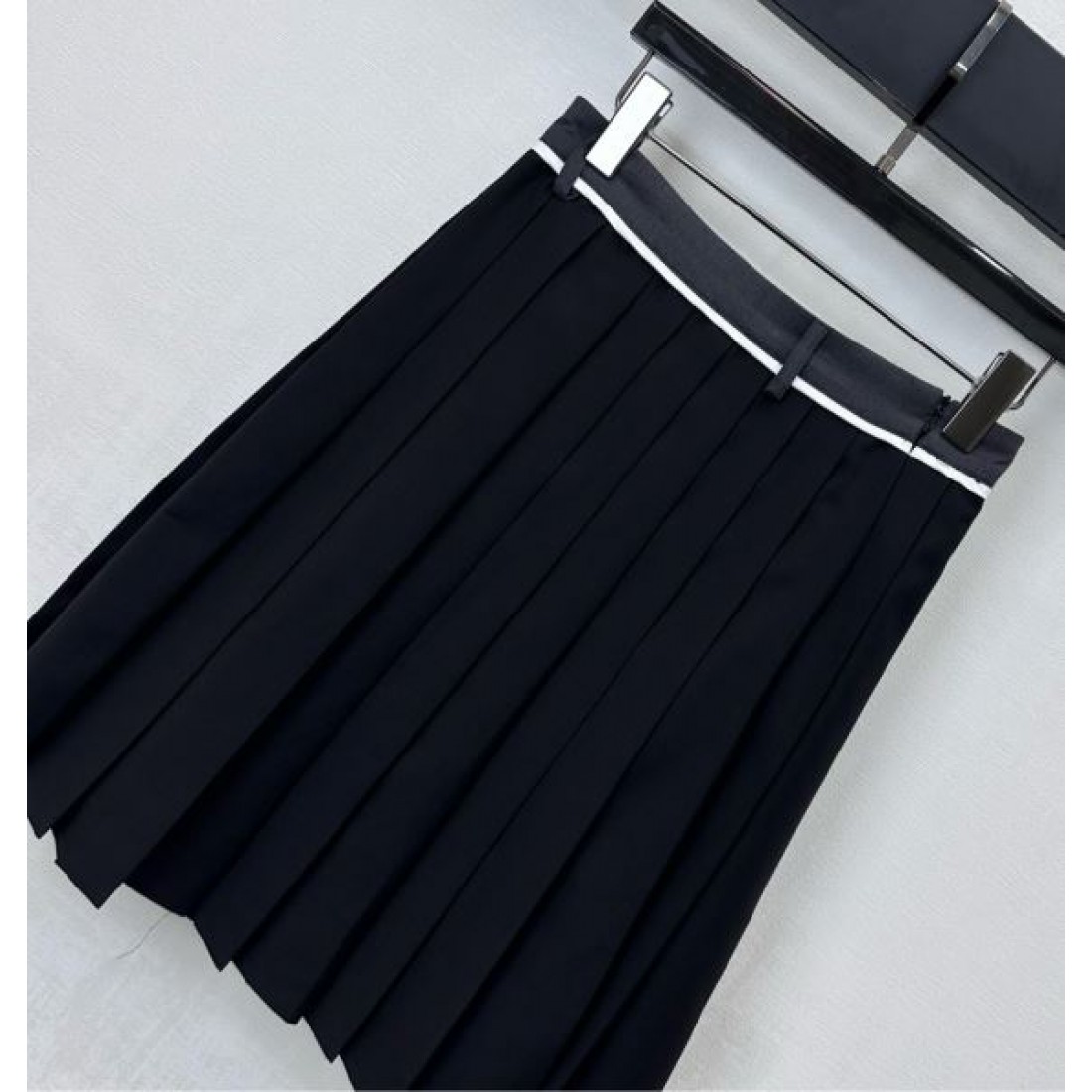 エレガント 高級感 PRADA プラダ スーパーコピー スカート 上品 フェミニン