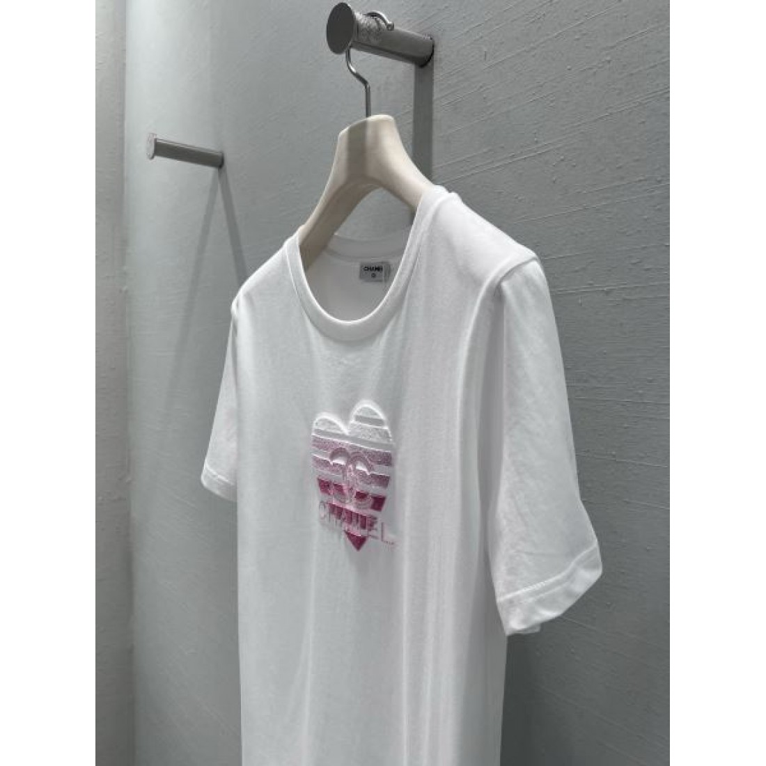 フェミニン 上質 CHANEL シャネル コピー 半袖Tシャツ 洗練 モダン