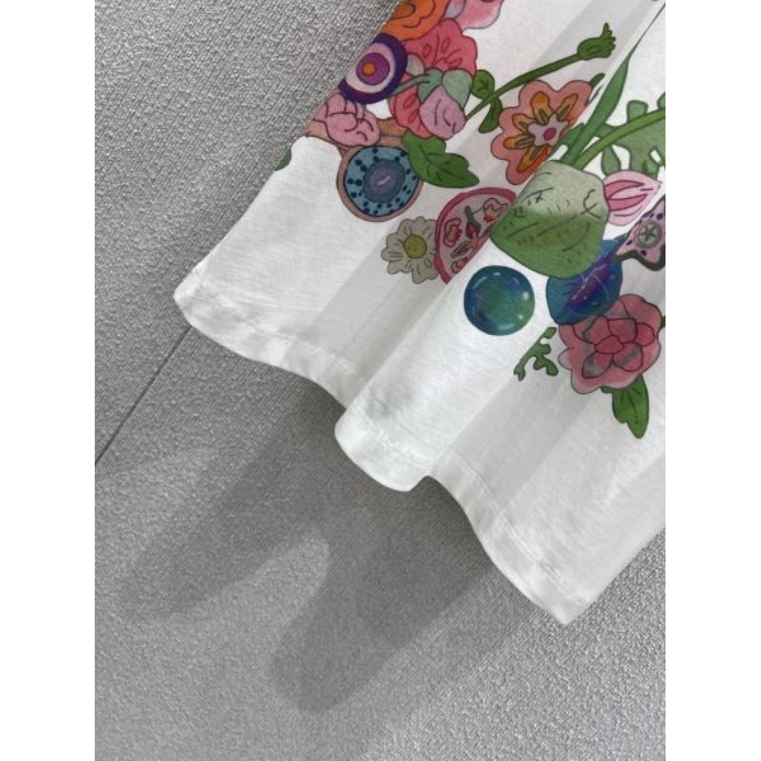  個性派 トレンド感 FENDI フェンディ コピー 半袖Tシャツ デザイン映え ブランド力抜群