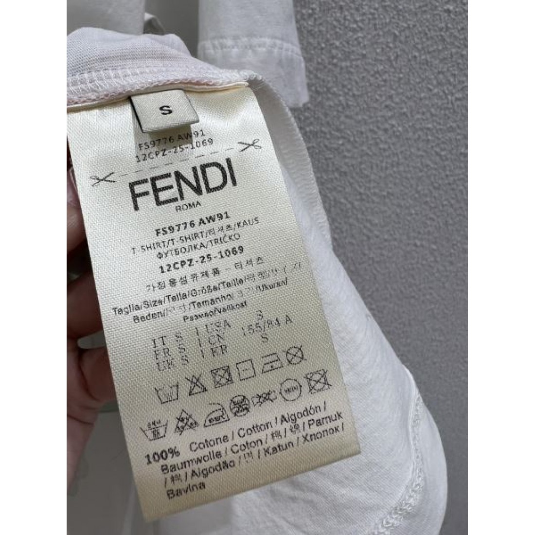  個性派 トレンド感 FENDI フェンディ コピー 半袖Tシャツ デザイン映え ブランド力抜群