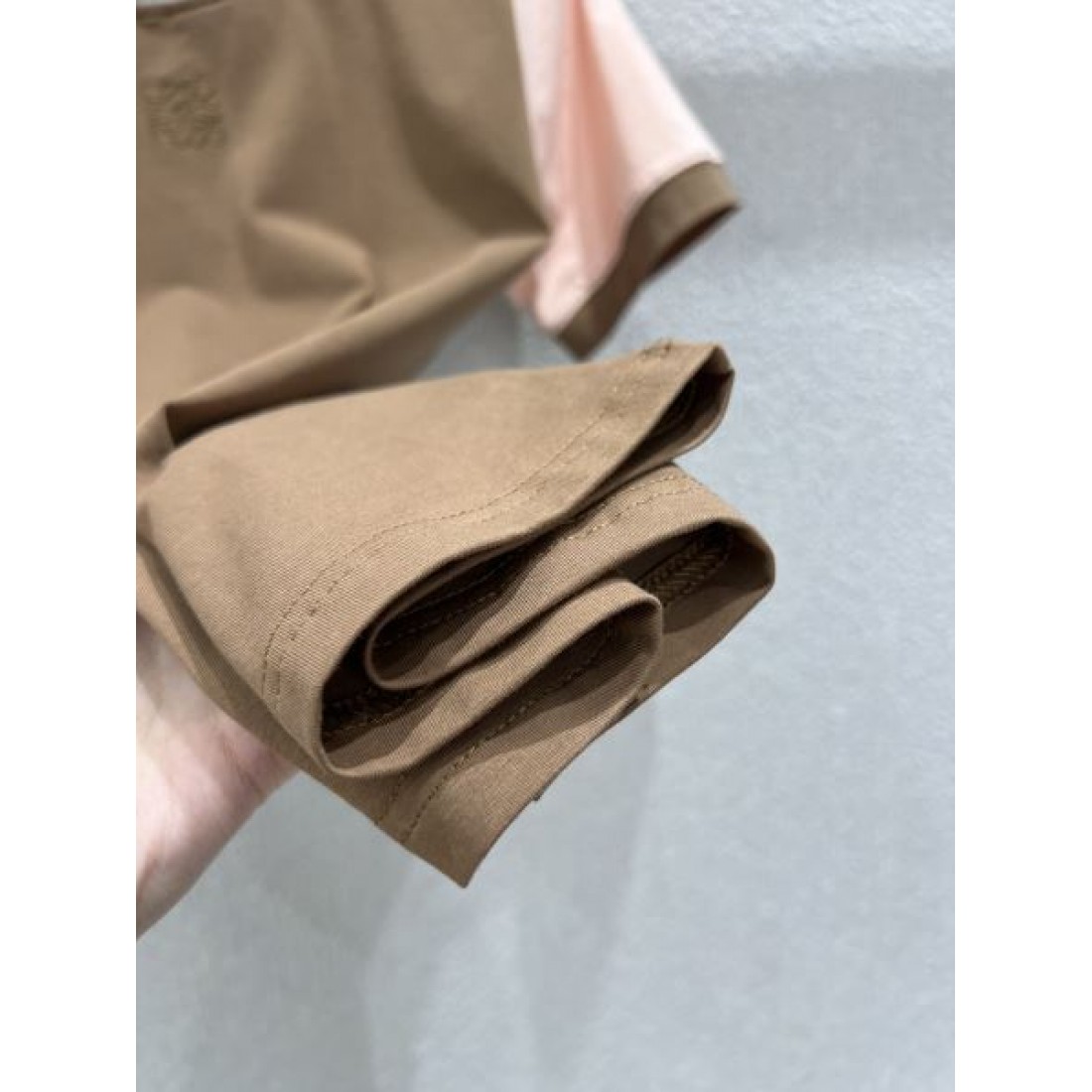 爽やか 上質 LOEWE ロエベ コピー 半袖Tシャツ 着心地抜群 人気アイテム