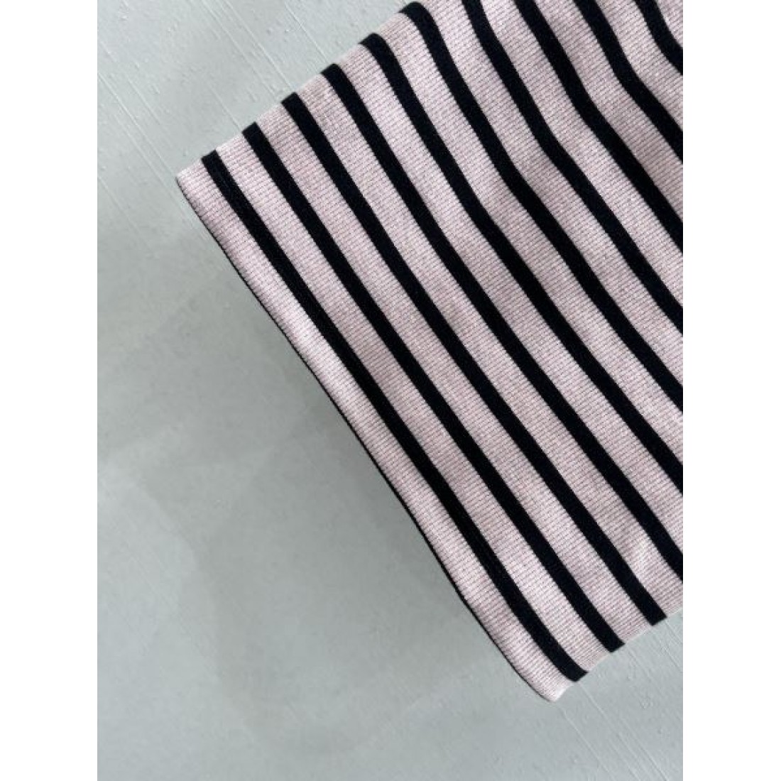 可憐 上品 MIU MIU ミュウミュウ コピー ニットベスト 重ね着万能 デザイン性高